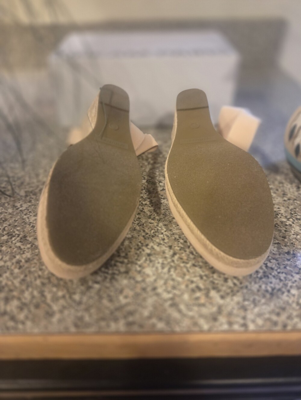 Dream Pairs Closed Toe Sandals. (new In box) - Picture 5 of 7
